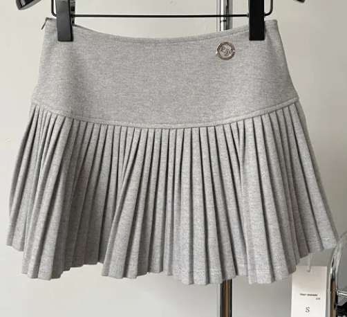 Woolen Pleated Short Skirt