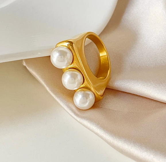 Triple Large Pearl Ring